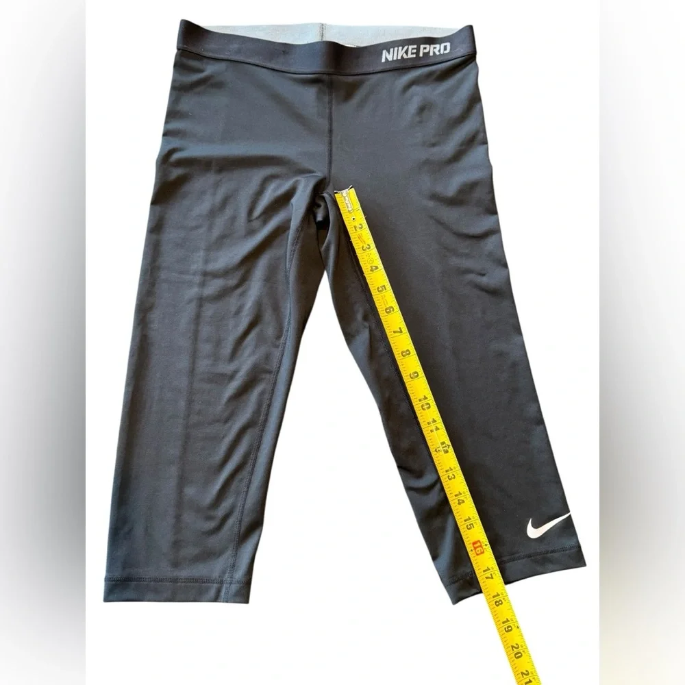 Nike Black Dri Fit Leggings Womens Size Large, Capris Length - Picture 3 of 8